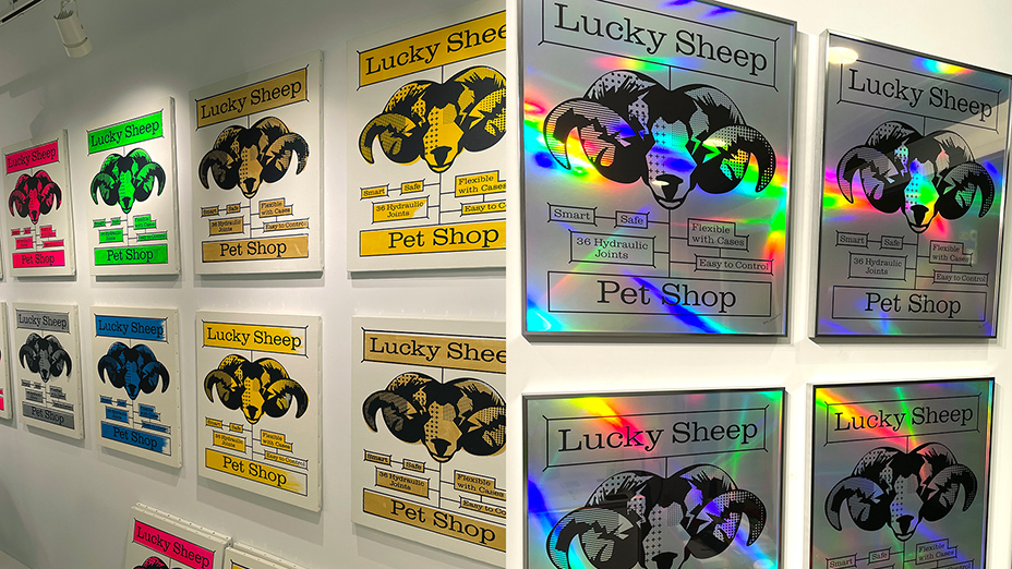 SF小説の装幀の “プロトタイプアート” が展示される土井宏明氏の個展