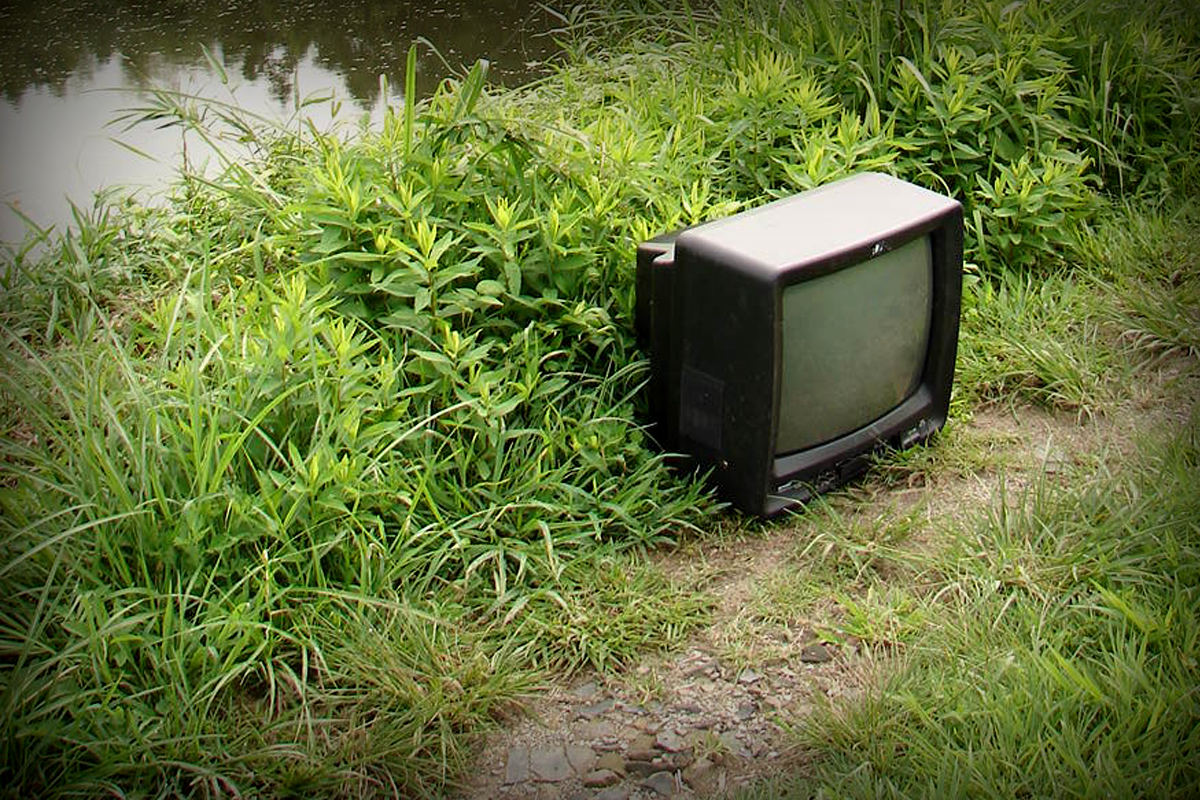 Photoshopで画像にグリッチノイズ風の効果をつける Photoshopド定番チュートリアル デザインする デザインってオモシロイ Mdn Design Interactive