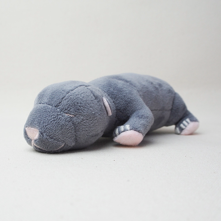 ぬくぐるみ工房、「ツキノワグマの新生児 等身大ぬいぐるみ」を