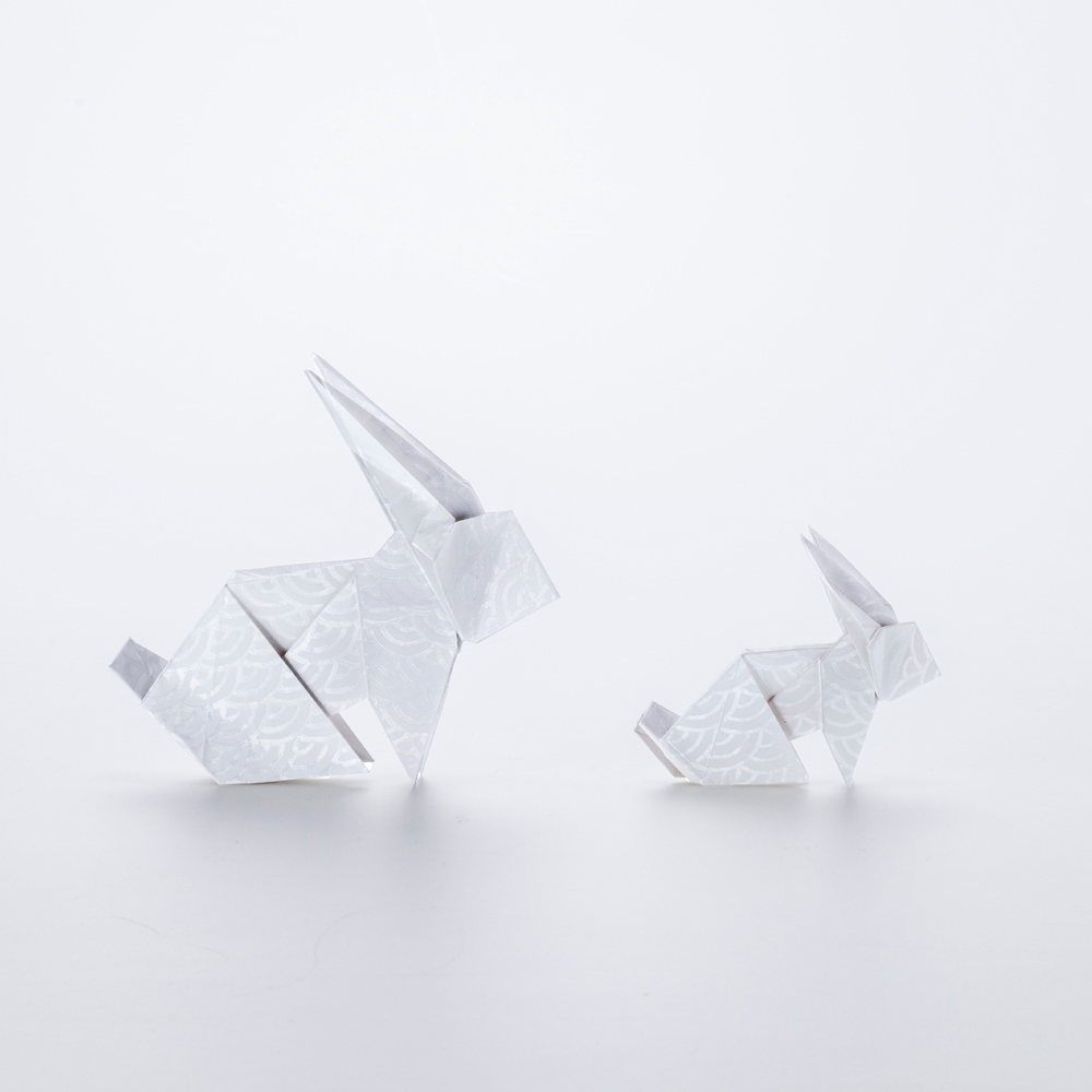 新晃社、独自の特殊印刷技術を用いた触り心地のあるデザイン折り紙