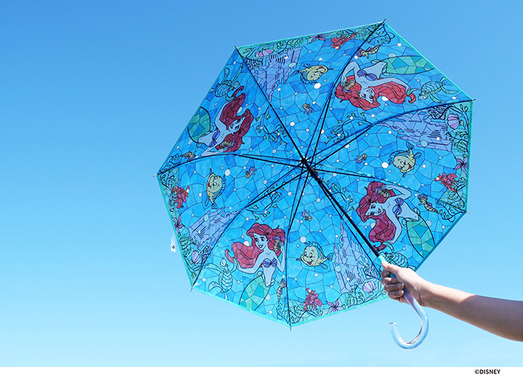 ディズニープリンセスをステンドグラス風に描いた傘のアリスとアリエルのモデルが登場 新製品 ニュース デザインってオモシロイ Mdn Design Interactive