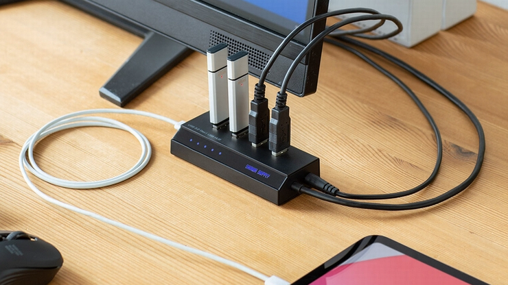 サンワサプライ、バスパワー/セルフパワー切替可能な「4ポート
