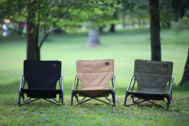 QUICKCAMP、焚火を同じ目線で楽しめるアウトドアチェアを発売 