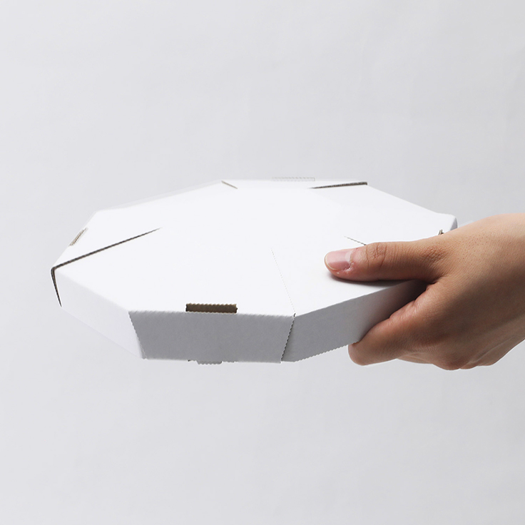 折るだけで作って遊べる段ボール製のおもちゃ ダンボールフリスビー にbigサイズが登場 新製品 ニュース デザインってオモシロイ Mdn Design Interactive