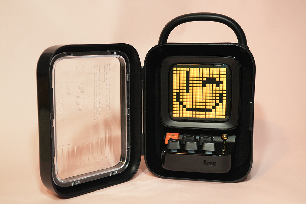 クリスマスプレゼントにもオススメ！レトロかわいいだけでなく、好きな