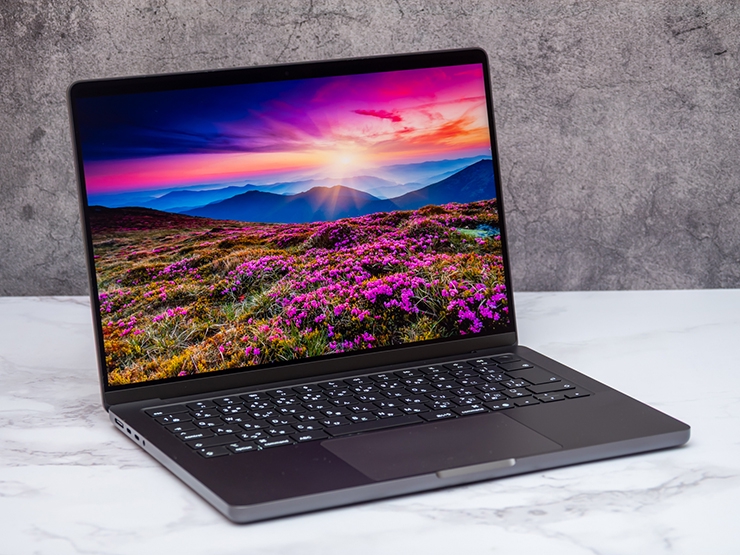 M5 MacBook Proの実力を検証！ M5の驚異的なパフォーマンスを体感してみた