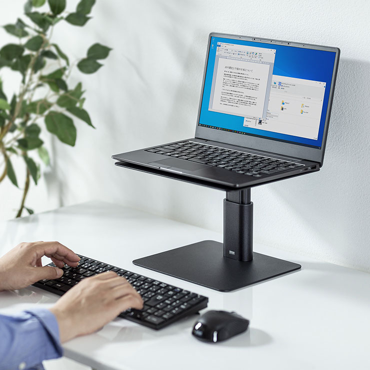 サンワサプライ、高さ調節対応の1本支柱卓上スタンド「PDA-STN66BK」を