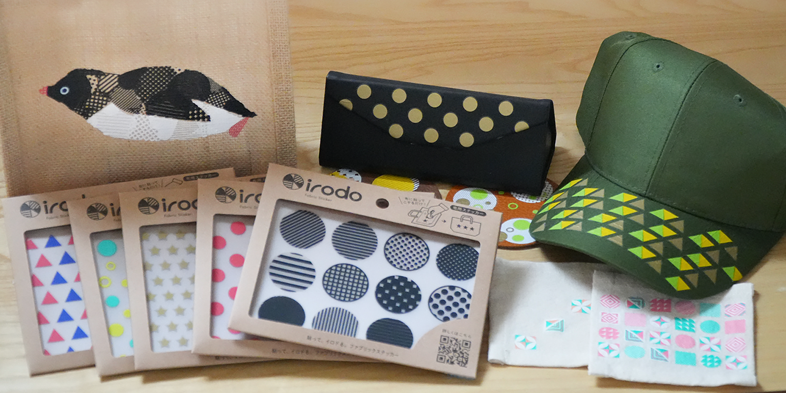 ☆インスタントレタリング感覚が楽しい☆ 貼って擦るだけ！布用ステッカー「irodo（イロド）」で“なんでもオリジナルグッズ”に変身させる方法​  ｜デザインを深掘り MdN